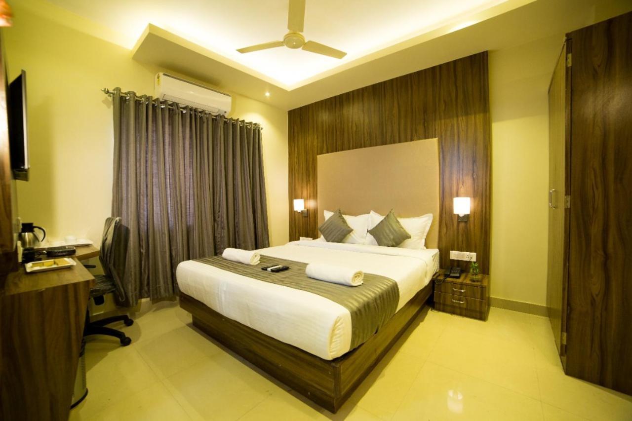 Hotel Plaza Heights Bangalore Eksteriør billede